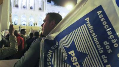 Associação da PSP acusa primeiro-ministro de “arrogância” na greve dos motoristas