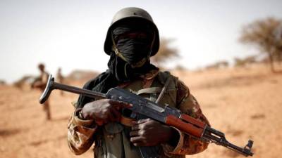 Ataque a base militar no Mali deixa 15 soldados mortos