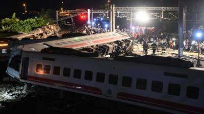 Aumenta para 22 número de mortos em descarrilamento em Taiwan