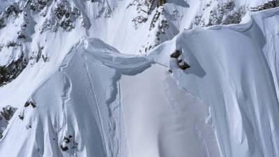 Avalanches causam dois mortos e quatro feridos nos Alpes suíços