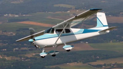 Avioneta despenhou-se na Macedónia e fez quatro mortos