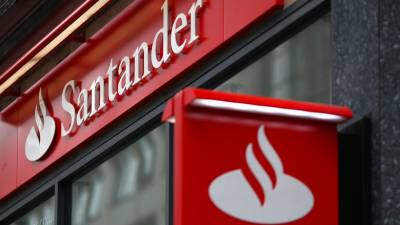 Banco Santander vai dispensar 3.200 trabalhadores em Espanha