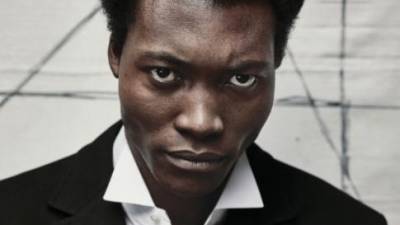Benjamin Clementine regressa a Portugal em Julho para festival SBSR