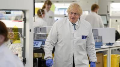 Boris Johnson confiante de que economia britânica vai recuperar