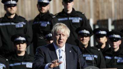 Boris Johnson quer eleições para deixar britânicos decidirem Brexit ou adiamento