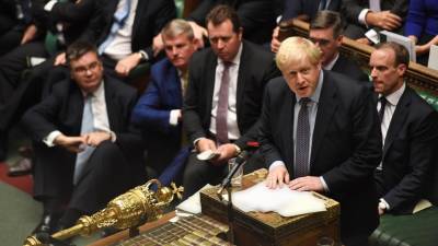 Boris Johnson vai pedir ainda hoje um novo adiamento do Brexit