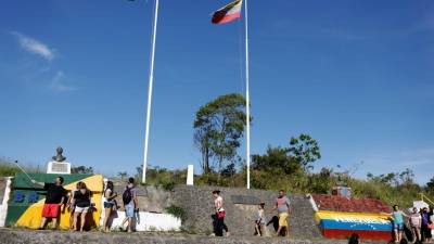 Brasil reabre fronteira com a Venezuela