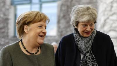 Brexit Líderes dos 27 deliberam hoje sobre novo adiamento