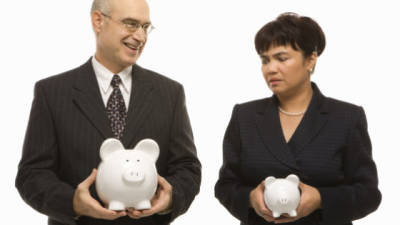 Bruxelas adverte para aceleramento do fosso salarial entre homens e mulheres