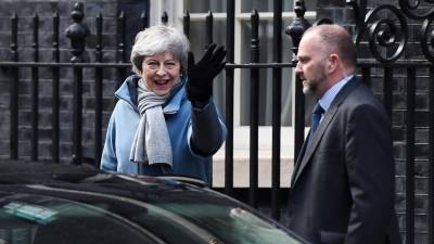 Bruxelas lembra que cabe ao Conselho Europeu decidir adiamento do Brexit