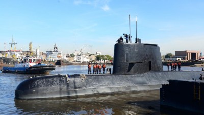 Buscas por submarino argentino continuam sem sucesso