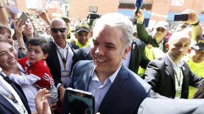 Candidato da direita Iván Duque eleito Presidente da Colômbia