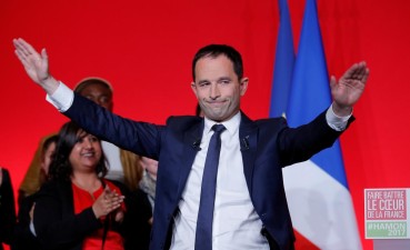 Candidato socialista reconhece “sanção histórica” ao PS e apoia Macron