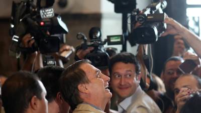 Candidatura de Bolsonaro pode ser impugnada se for provado financiamento empresarial