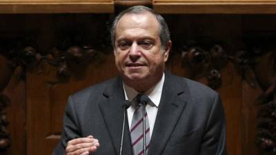 Carlos César considera “útil” esclarecimento por parte do PAN