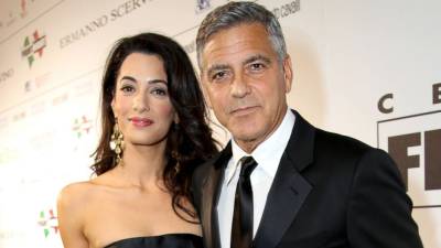 Casal Clooney doa 400 mil Euro para manifestação em março pelo controlo de armas nos EUA