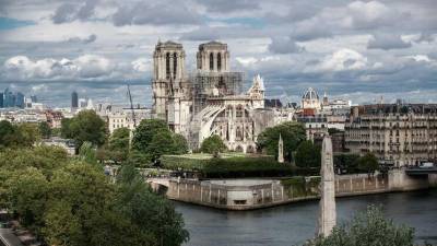 Catedral de Notre-Dame de Paris “continua em perigo”