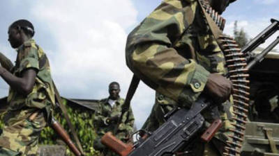 Catorze pessoas mortas em retaliação a ofensivas militares na RD Congo