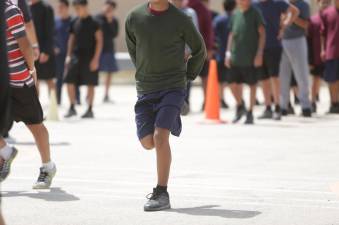 Centenas de crianças estão em celas no Texas, EUA
