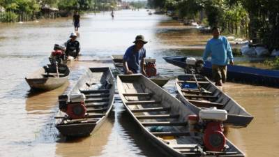 Centenas de desaparecidos após colapso de barragem no Laos