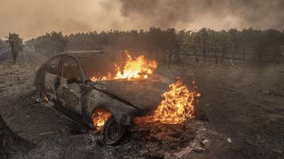 Centenas de pessoas retiradas de cidade no norte de Califórnia devido a incêndio