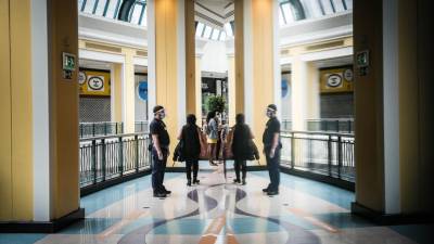 Centros comerciais podem abrir na AML a partir de segunda-feira
