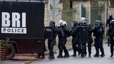 Cerca de 200 agentes policiais fazem buscas antiterrorismo no norte da França