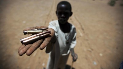 Cerca de 250 mil crianças em todo o mundo são forçadas a serem soldados