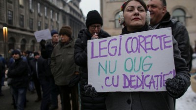 Cerca de 40 mil pessoas manifestam-se na Roménia contra amnistia de corruptos