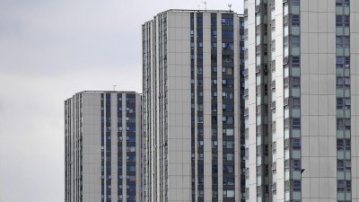 Cerca de 600 torres de habitação usam revestimento semelhante ao de Grenfell