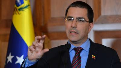 Chefe da diplomacia venezuelana garante que país quer evitar conflito
