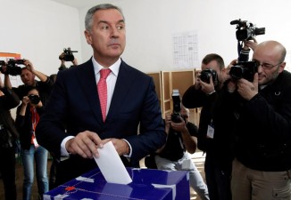 Chefe do Governo do Montenegro renuncia ao cargo após 25 anos no poder