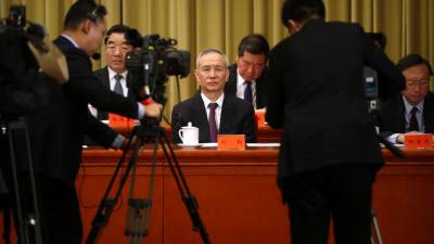 China anuncia ida a Washington para discutir guerra comercial com os EUA