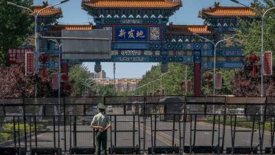 China detecta 36 novos casos de contágio local associados a mercado em Pequim