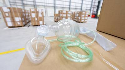 China fornece 30 milhões de testes e 10.000 ventiladores por mês a África