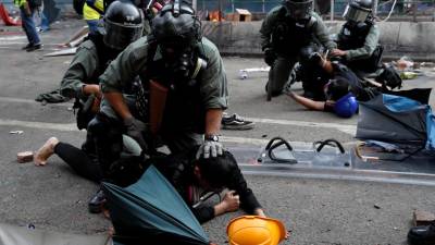 China não ficará parada se situação em Hong Kong se descontrolar