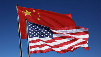 China pede igualdade de condições para as suas empresas após veto de Washington a aquisição