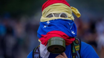Cinco detidos por atirarem objetos contra Presidente Maduro