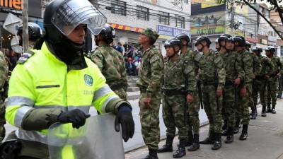Cinco soldados colombianos mortos em ataque com explosivos