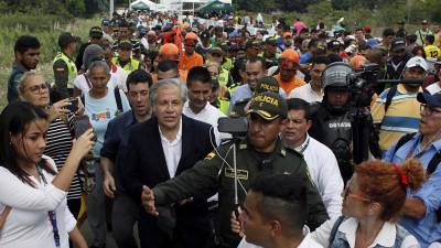 Colômbia prevê acolher até quatro milhões de venezuelanos com agravamento da crise