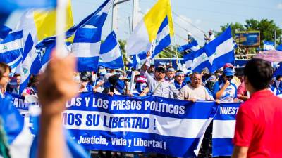 Comissão de Direitos Humanos estima 328 mortos e 88 mil exilados na Nicarágua