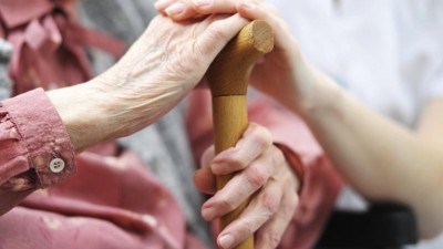Comissão Europeia lança prémio de 2 milhões para ajudar idosos