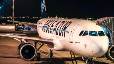 Companhia aérea Aigle Azur, que opera para a Madeira, declara falência