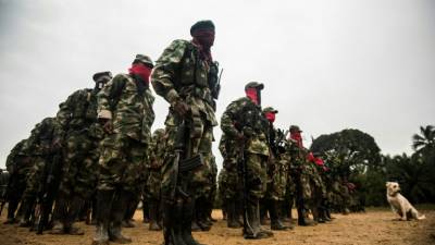Confrontos entre ELN e dissidentes das FARC matam 13 na Colômbia