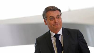 Congresso brasileiro anula veto de Bolsonaro e aumenta punição sobre ‘fake news’