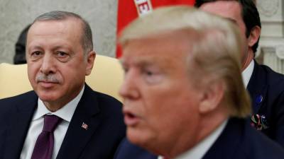Congresso dos EUA iniciou audiências públicas para a destituição de Trump