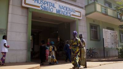 Contratados do principal hospital da Guiné-Bissau iniciam hoje greve