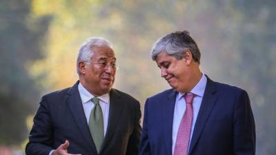 Costa considera “inadmissível” lei para travar Centeno como governador do Banco de Portugal