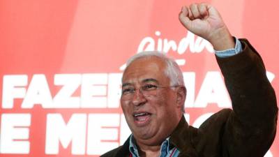 Costa leva já à concertação social proposta para salário mínimo de 750 euros em 2023
