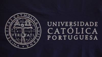 Curso de Medicina na Católica chumbado pela Agência de acreditação do ensino superior